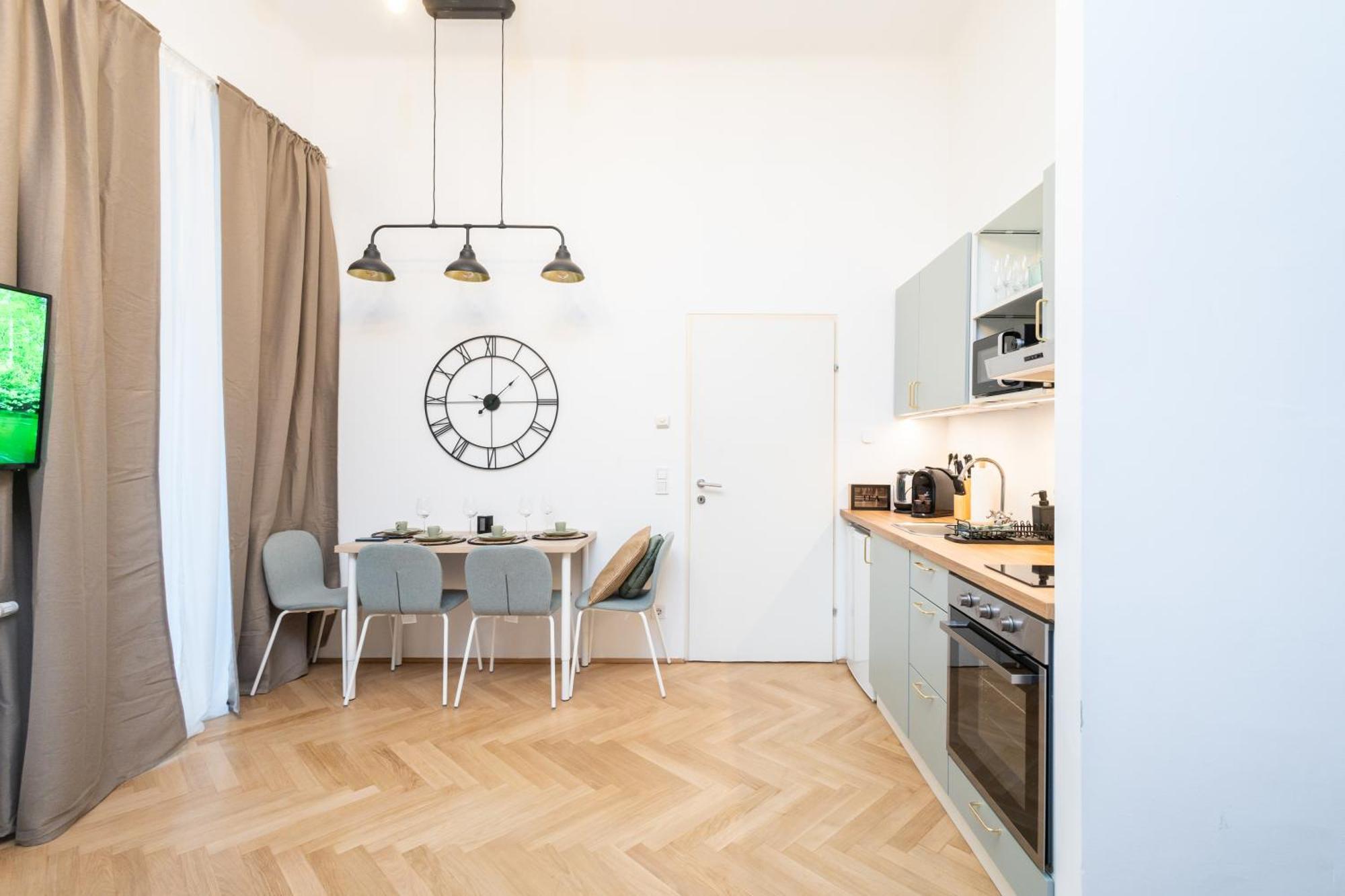 Charming Retreat Walking Distance From Town Centre Lejlighed Wien Eksteriør billede